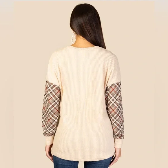 Women's Plaid Accent Long Sleeve Top - Picture 3 of 6